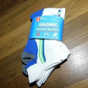 Gildan Poly Performance Boys 3 pr. No Show Socks 3-9